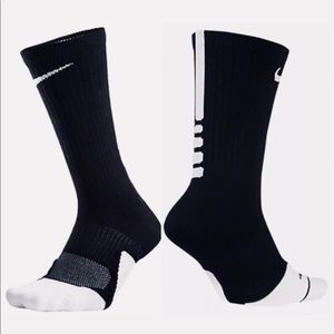 Nike Elite Cushioned Crew Basketball Socks Large